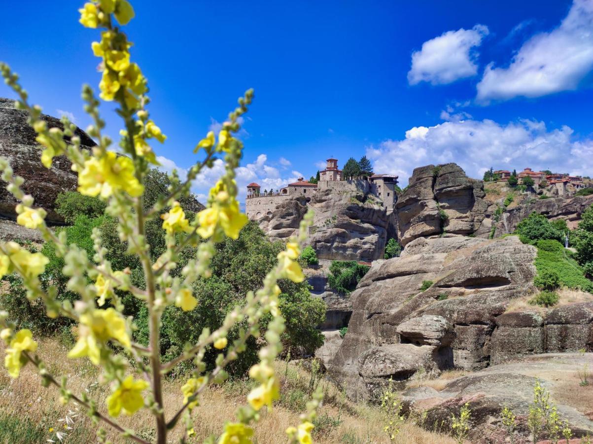 The Stone Forest كالامباكا المظهر الخارجي الصورة